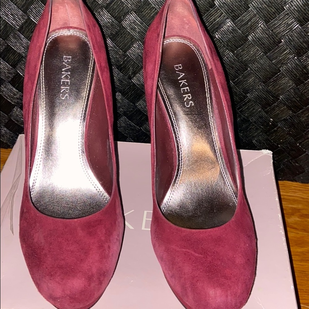 Burgundy platform pumps